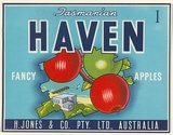 Artist: b'UNKNOWN' | Title: b'Label: Tasmanian Haven apples' | Date: c.1930 | Technique: b'lithograph, printed in colour, from multiple stones [or plates]'