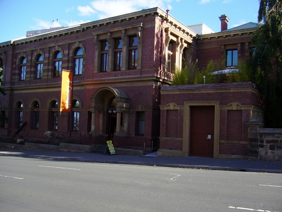 Artist: b'Butler, Roger' | Title: b'Carnegie Gallery, Hobart' | Date: 2006