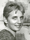 Artist: HEATH, Gregory | Title: Portrait of Pam Debenham, Australian printmaker and poster artist, 1988 | Date: 1988