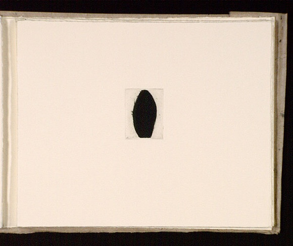 Artist: b'Mann, Gillian.' | Title: b'(Black oval).' | Date: 1981 | Technique: b'etching, printed in black ink, from one plate'