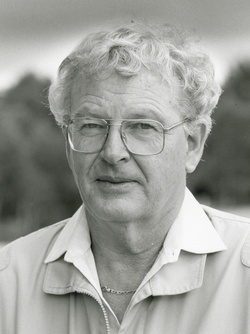 Artist: Heath, Gregory. | Title: Portrait of Geoffrey Brown, Australian printmaker, 1989 | Date: 1989