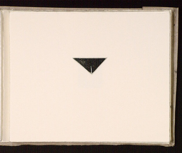 Artist: b'Mann, Gillian.' | Title: b'(Triangle).' | Date: 1981 | Technique: b'etching, printed in black ink, from one plate'